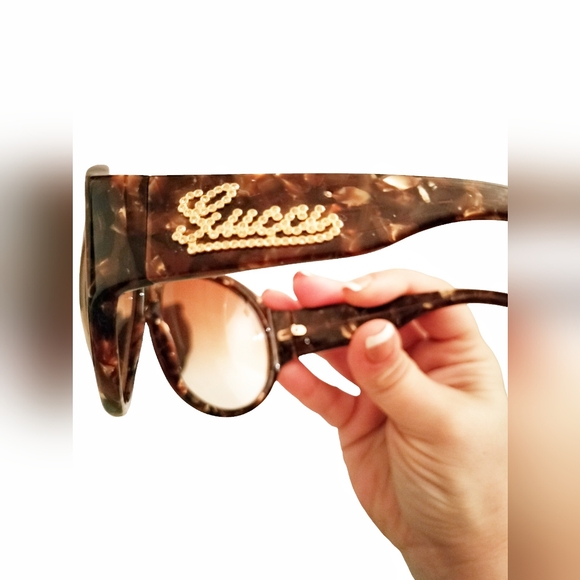 Rare vintage Gucci sunglasses with original case and dust cloth discontinued - Picture 7 of 8